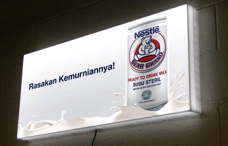 papan nama